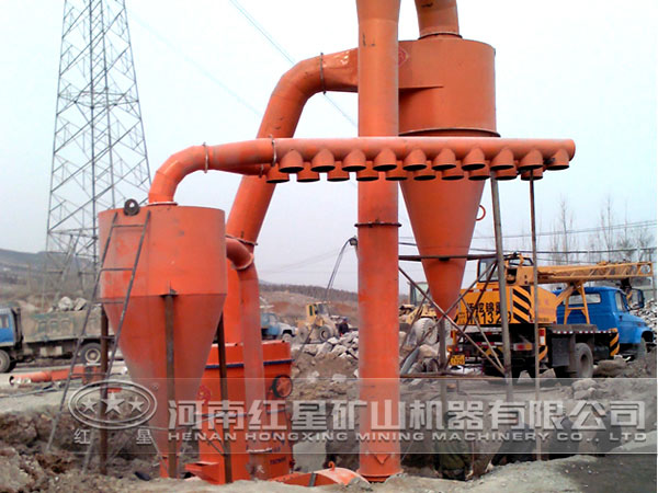 石灰石磨粉現(xiàn)場 石灰石磨粉現(xiàn)場