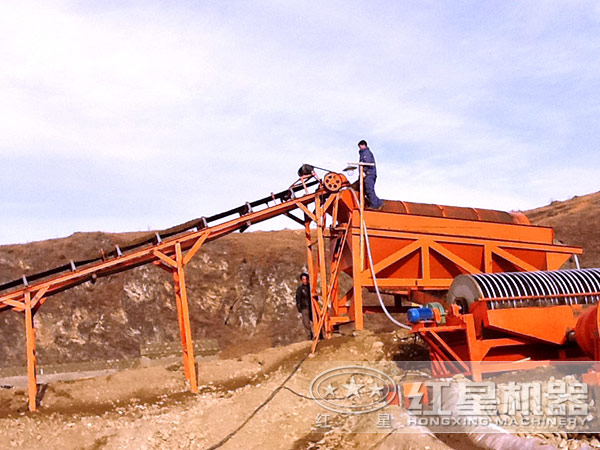 錳礦磁選機(jī)生產(chǎn)現(xiàn)場 錳礦磁選機(jī)生產(chǎn)現(xiàn)場